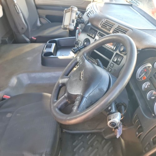 Cabin Interior – Driver Side – DAF CF 85.460