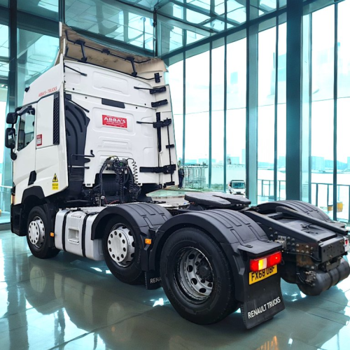 Rear View – Renault T 460