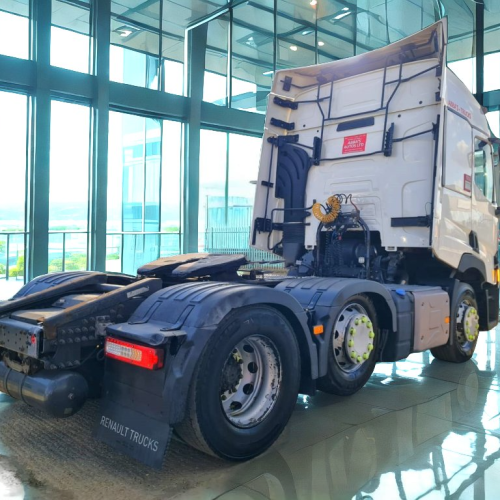 Rear View – Renault T 480