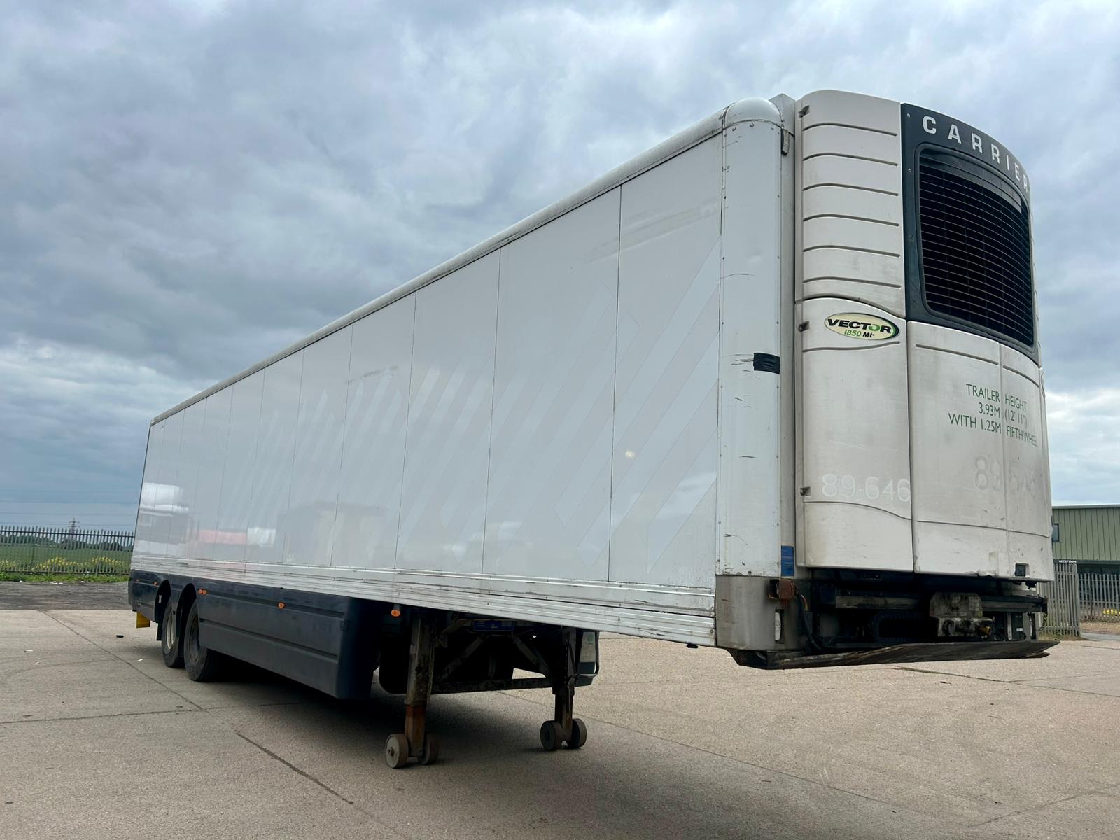 2011 GRAY & ADAMS TANDEM AXLE 13.2M CARRIER VECTOR 1850